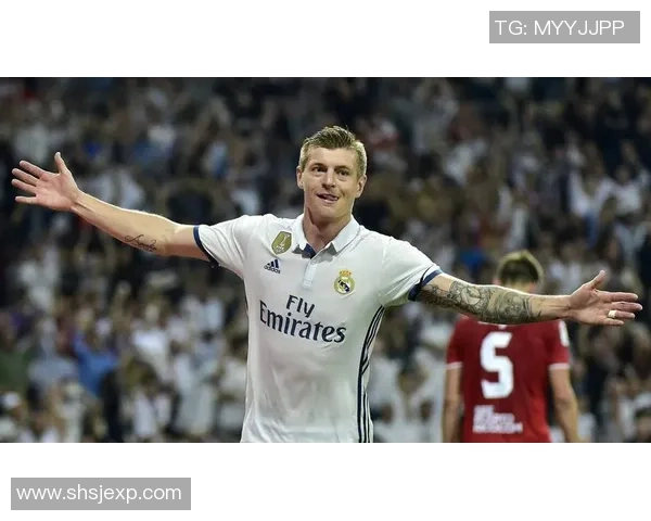 从技术到个性 不一样风格足球球星的成长之路与传奇展现 从技术到个性 不一样风格足球球星的成长之路与传奇展现