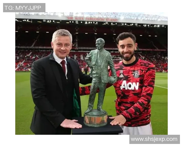 足球名将如何评价曼联球星实力与表现 揭秘顶级球员眼中的红魔之星